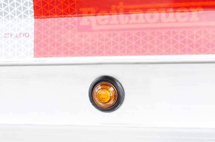 Specialty – Lamp: 3/4″ LED Light (Optional)