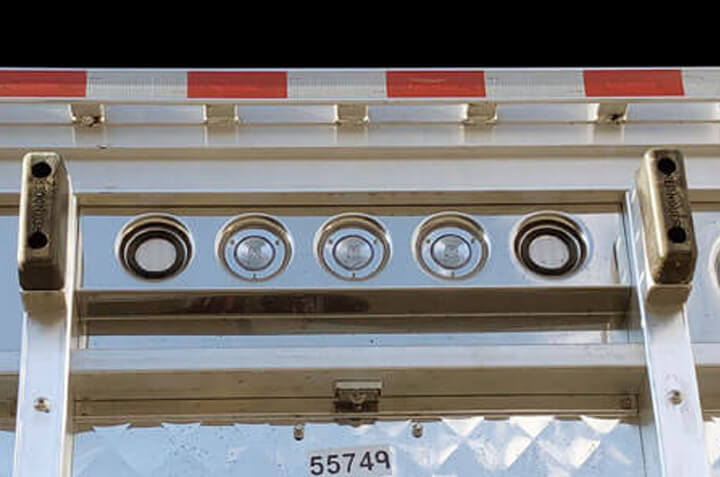 Rub Rail Rear Sill (Optional)